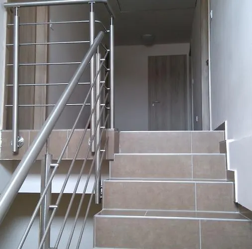 فندق مبيت وإفطار Toldi Panzio Es Etterem