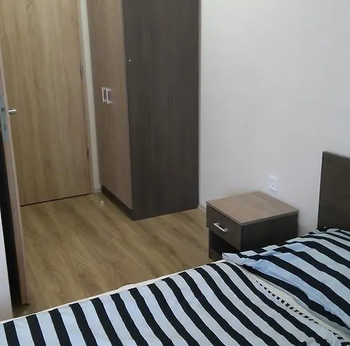 Toldi Panzio Es Etterem Kozarmisleny